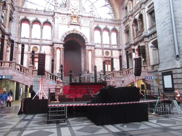 Op tijd voor RAve on RAils