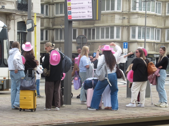 Pink lAdies