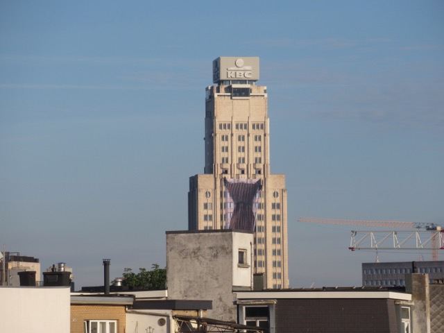 A Toren de dAs omgedAAn ?