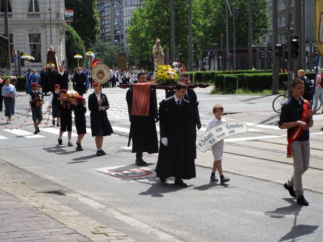 Geloof schrijdt voort.